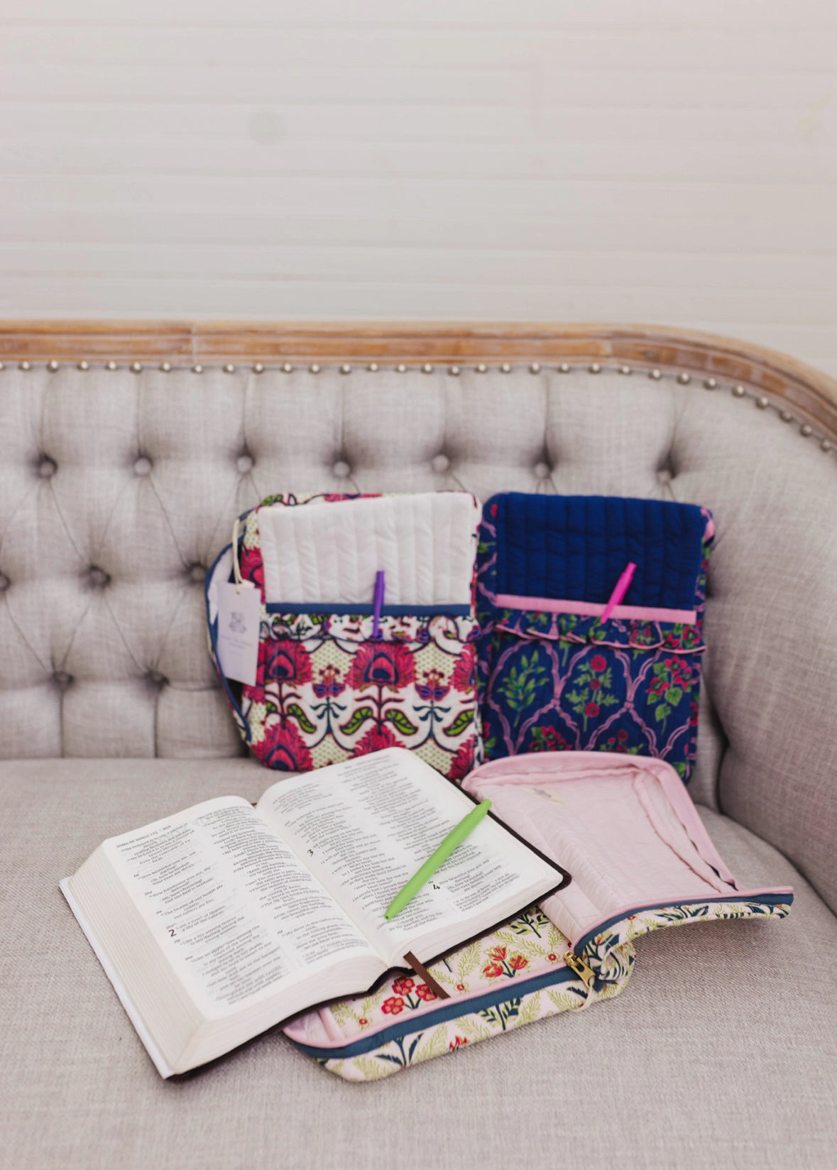 Quilted Scalloped Bible Cover