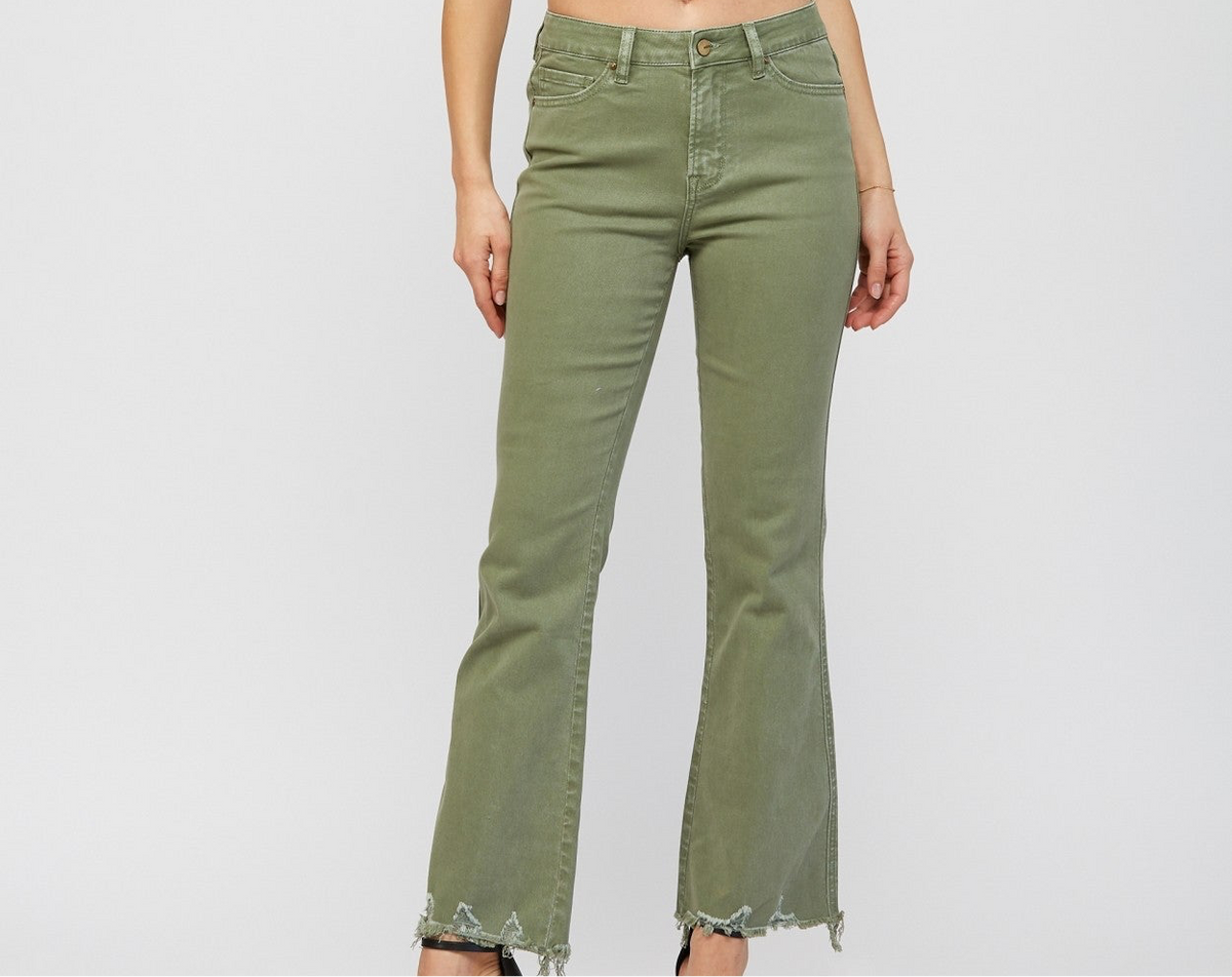 High Rise Crop Flare in Chive Olive