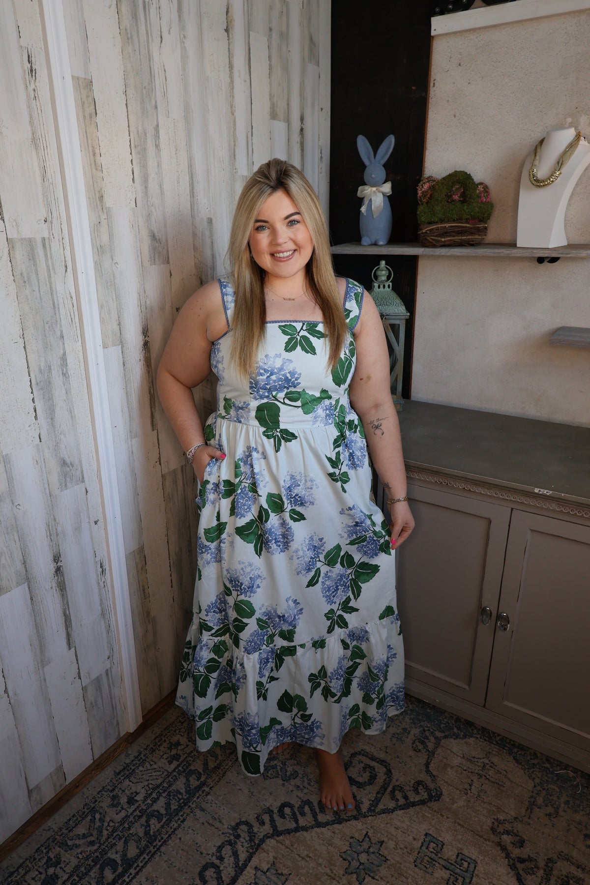 Mirla Floral Krisy Sleeveless Maxi Dress Curve