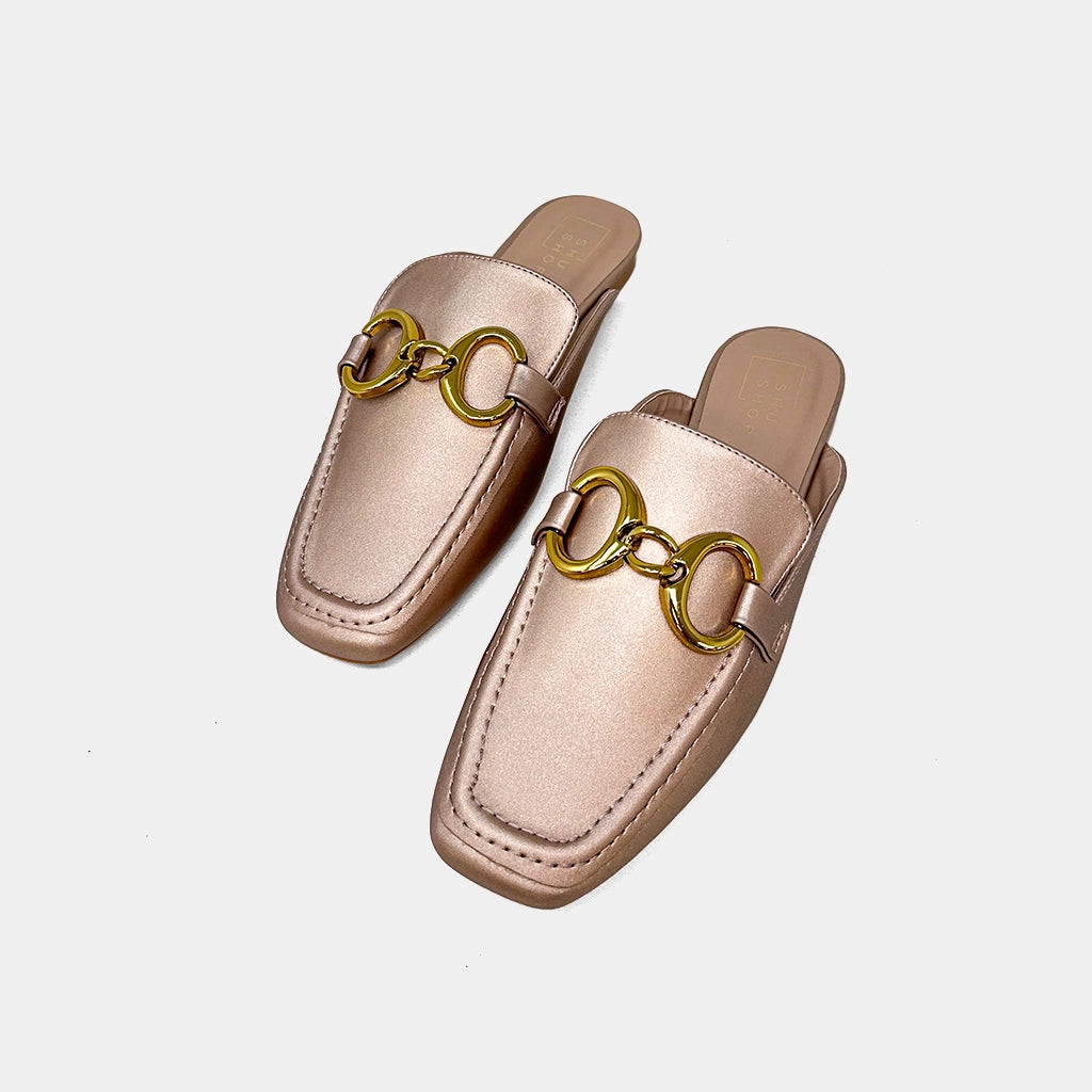 Andromeda Mules in Champagne