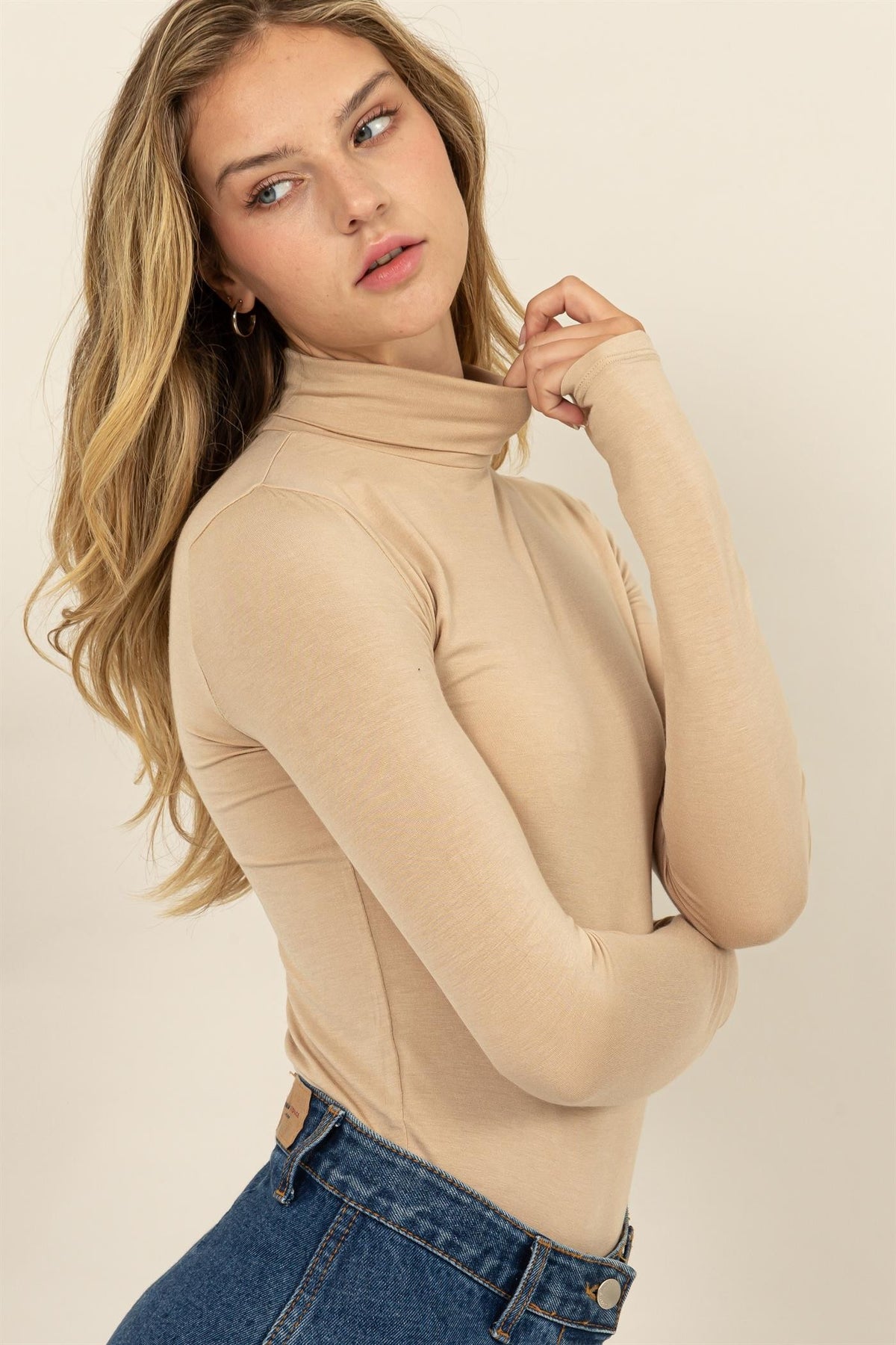 Thin Turtleneck Top in Taupe